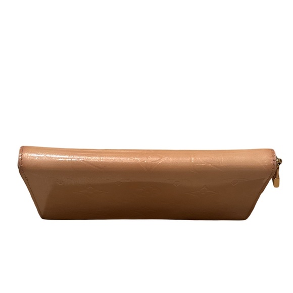LOUIS VUITTON Vernis Zip Around Wallet - Picture 4 of 12
